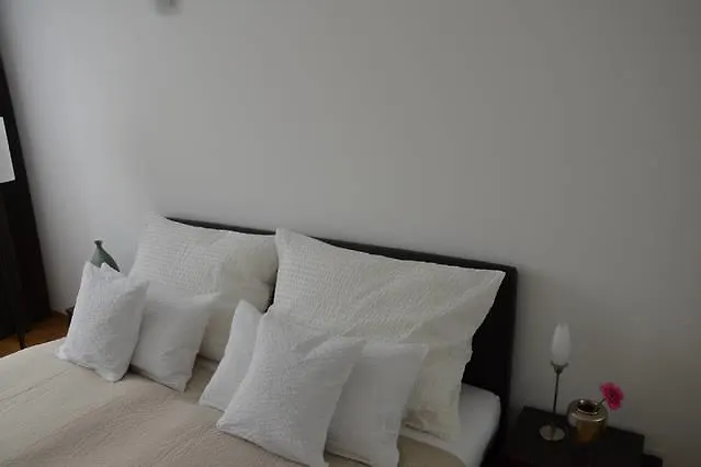 Apartments Am Franz Josefs Kai Vienna
